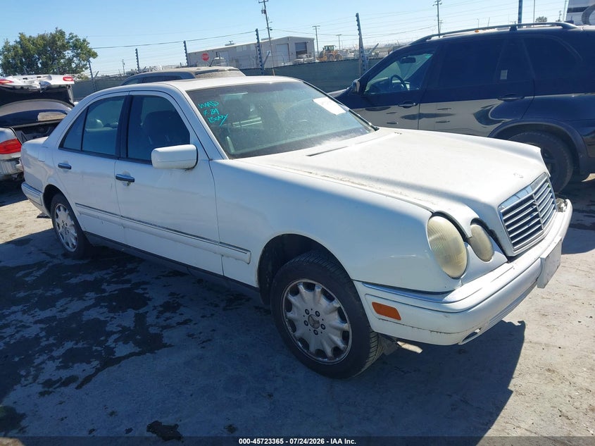 1998 Mercedes-benz E-klasse VIN WDBJF65F6WA657129 IAAI salvage auction — NORMAL WEAR, Clear - Dealer Only (California), sold $200 on 2026-07-30 (photo 1)