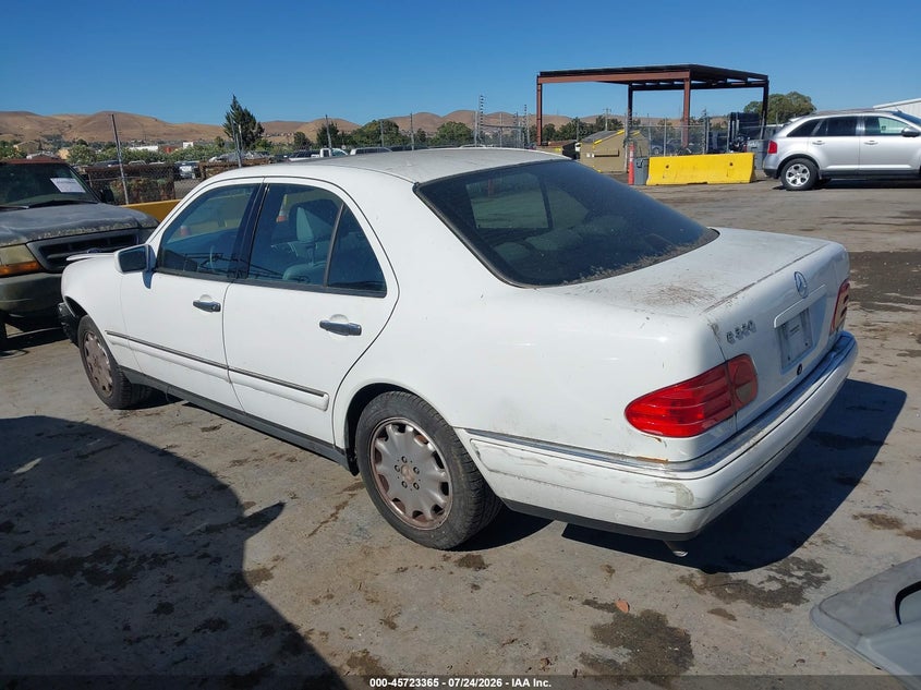 1998 Mercedes-benz E-klasse VIN WDBJF65F6WA657129 IAAI salvage auction — NORMAL WEAR, Clear - Dealer Only (California), sold $200 on 2026-07-30 (photo 3)