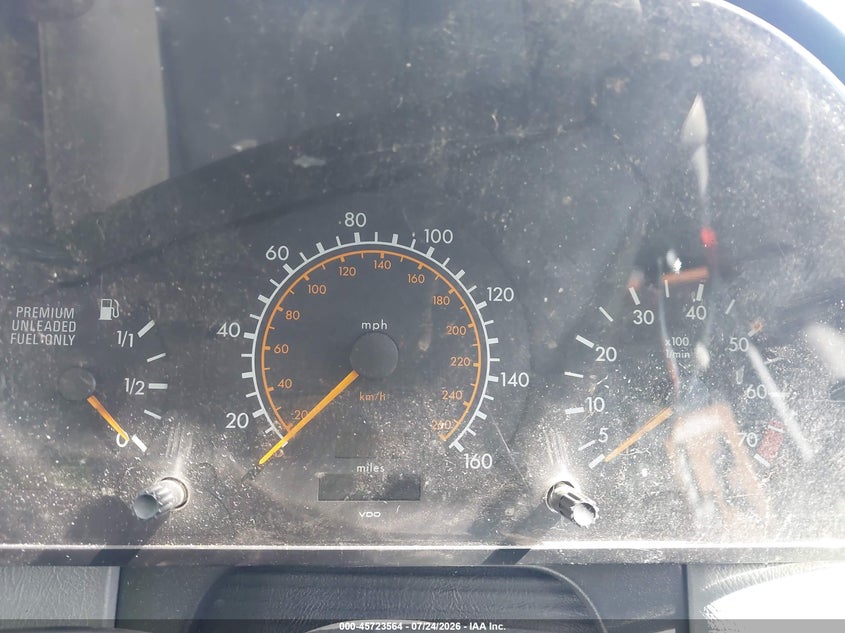 1999 Mercedes-benz E-klasse VIN WDBJF65H2XA885762 IAAI salvage auction — NORMAL WEAR, Salvage Title - Dealer (California), sold $275 on 2026-07-30 (photo 7)