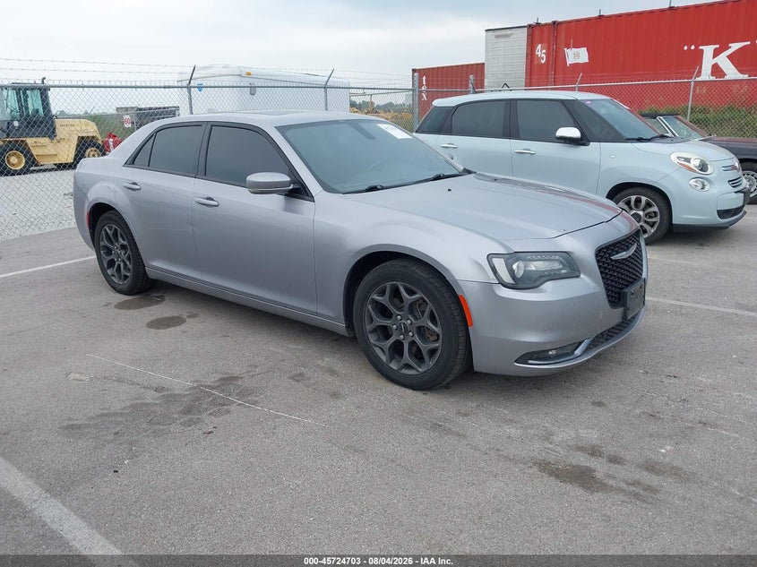 2018 Chrysler 300 VIN 2C3CCAGG0JH165660 — IAAI salvage auction photo