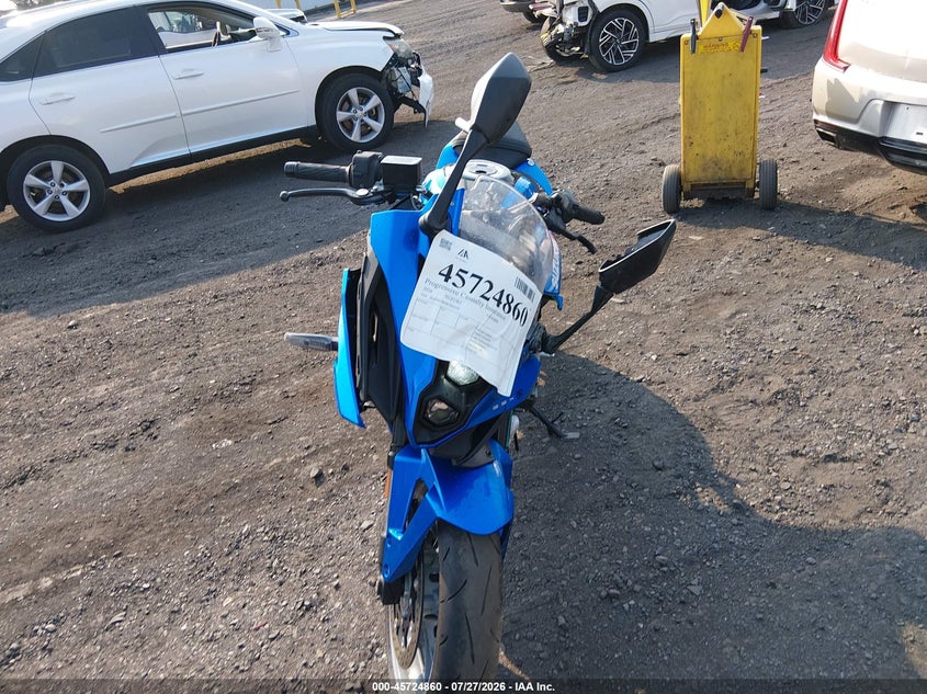 2024 Suzuki Gsx VIN JS1EM13B5R7102597 IAAI salvage auction — ALL OVER, Salvage (Pennsylvania), sold $0 on 2026-09-29 (photo 5)
