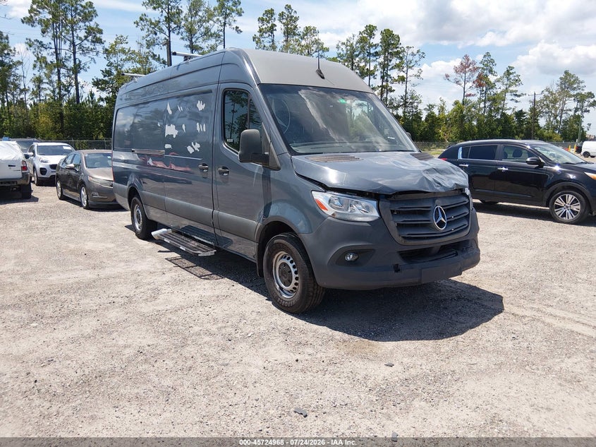 2019 Mercedes-benz Sprinter VIN WD4PF1CD0KP151762 IAAI salvage auction — FRONT END, Clear (Florida), sold $3,250 on 2026-07-28 (photo 1)