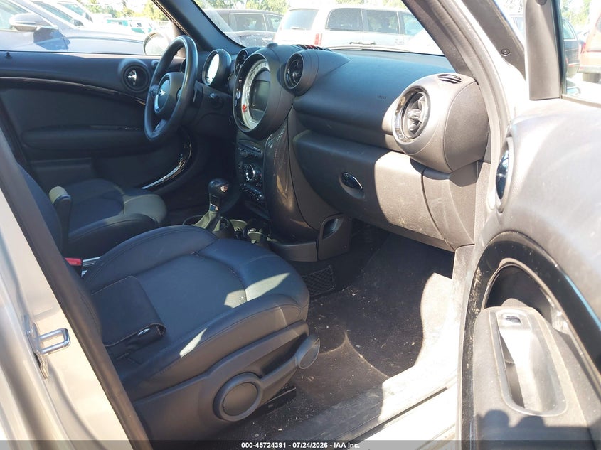2014 Mini Countryman VIN WMWZC5C50EWP36263 IAAI salvage auction — NORMAL WEAR, Affidavit In Lieu Of Title - Non-Public (Washington), sold $1,925 on 2026-08-05 (photo 5)