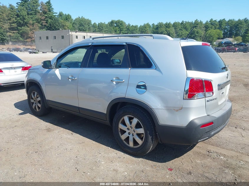 2013 Kia Sorento VIN 5XYKT4A21DG322833 IAAI salvage auction — NORMAL WEAR, Clear (Massachusetts), sold $1,000 on 2026-07-31 (photo 3)