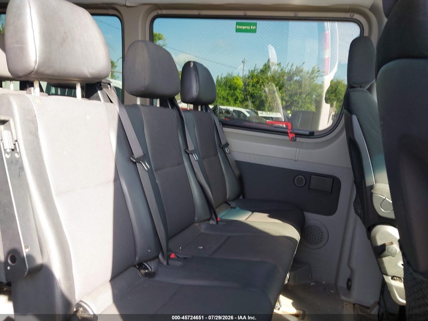 2016 Mercedes-benz Sprinter VIN WDZPE8DD8GP232939 IAAI salvage auction — FRONT END, Salvage Title, sold $6,500 on 2026-08-16 (photo 8)
