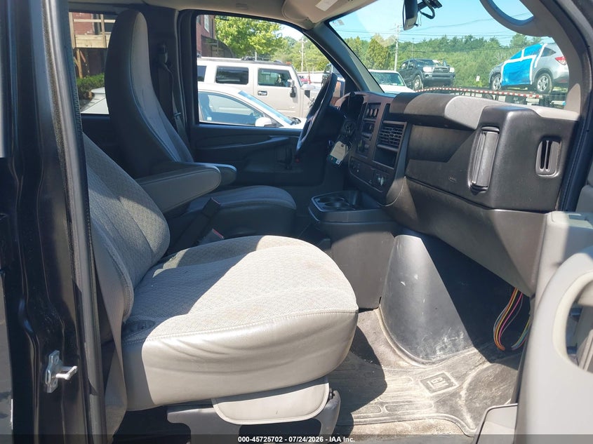 2015 Chevrolet Express 2500 VIN 1GAWGPFG8F1279874 IAAI salvage auction — NORMAL WEAR, SF97 (New Hampshire), sold $11,200 on 2026-08-20 (photo 5)