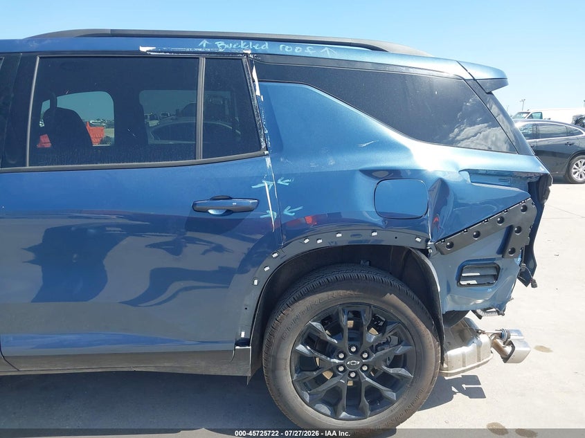 2026 Chevrolet Traverse VIN 1GNERGKS4TJ260152 IAAI salvage auction — FRONT & REAR, Wait Title, sold $12,350 on 2026-09-02 (photo 6)