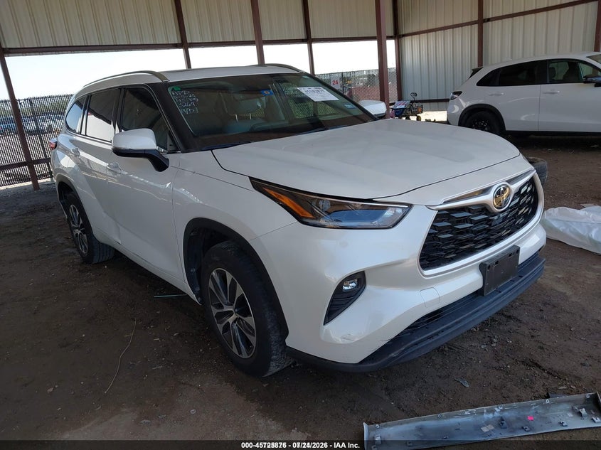 2021 Toyota Highlander VIN 5TDGZRAH0MS533269 IAAI salvage auction — LEFT SIDE, Salvage Title, sold $25 on 2026-07-28 (photo 1)