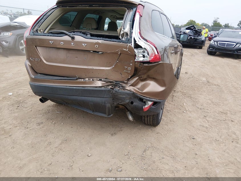 2012 Volvo Xc60 VIN YV4902DZ9C2312934 IAAI salvage auction — REAR END, Wait Title, sold $350 on 2026-08-20 (photo 6)