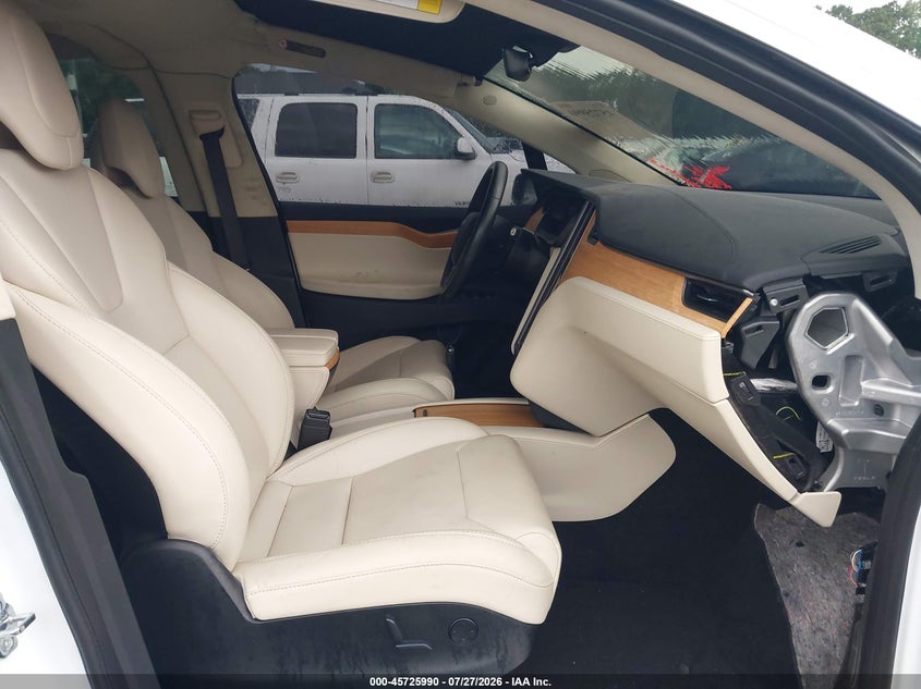 2018 Tesla Model x VIN 5YJXCDE20JF141306 IAAI salvage auction — LEFT & RIGHT, Clear (Georgia), sold $16,100 on 2026-08-19 (photo 5)