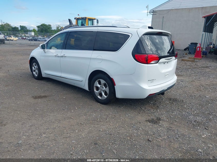 2017 Chrysler Pacifica VIN 2C4RC1EGXHR703536 IAAI salvage auction — SIDE, Salvage (Delaware), sold $2,600 on 2026-08-26 (photo 3)