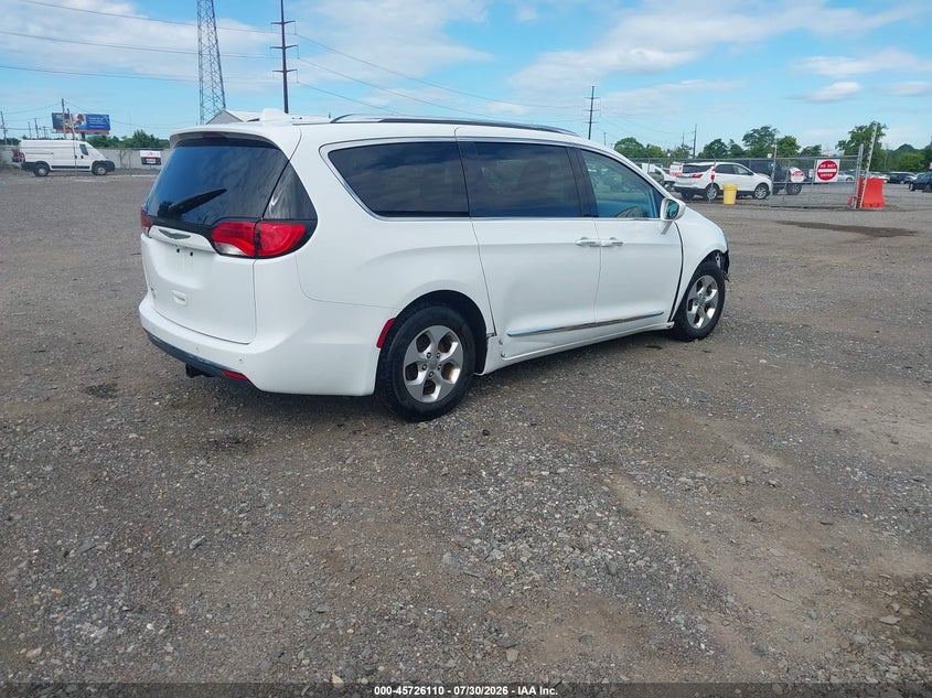 2017 Chrysler Pacifica VIN 2C4RC1EGXHR703536 IAAI salvage auction — SIDE, Salvage (Delaware), sold $2,600 on 2026-08-26 (photo 4)