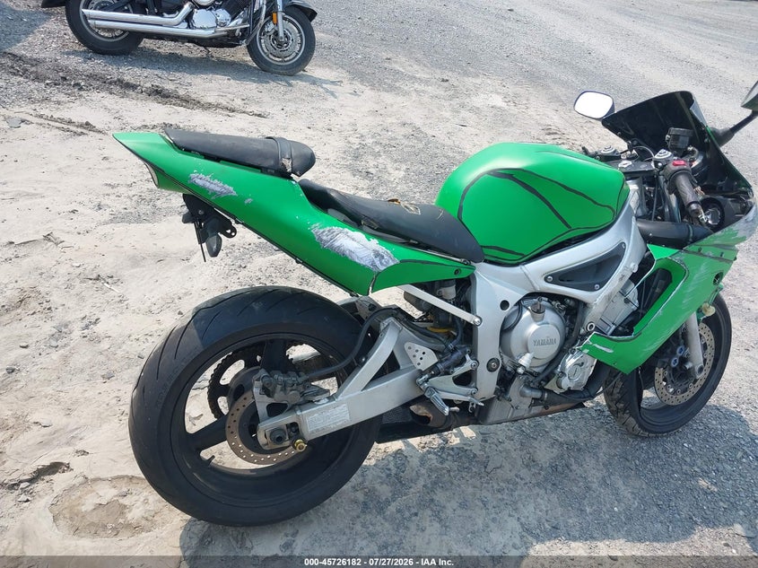 2001 Yamaha Yzfr6 VIN JYARJ04E11A018055 IAAI salvage auction — RIGHT SIDE, Salvage (Pennsylvania), sold $700 on 2026-08-29 (photo 4)