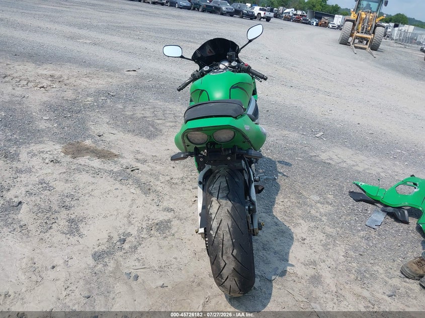 2001 Yamaha Yzfr6 VIN JYARJ04E11A018055 IAAI salvage auction — RIGHT SIDE, Salvage (Pennsylvania), sold $700 on 2026-08-29 (photo 6)