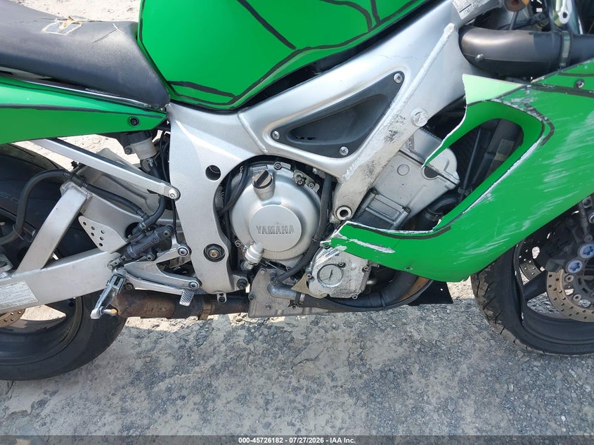 2001 Yamaha Yzfr6 VIN JYARJ04E11A018055 IAAI salvage auction — RIGHT SIDE, Salvage (Pennsylvania), sold $700 on 2026-08-29 (photo 8)