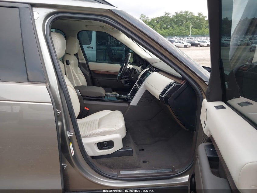 2018 Land rover Discovery VIN SALRR2RV9JA053663 IAAI salvage auction — FRONT END, Wait Title, sold $9,400 on 2026-08-25 (photo 5)