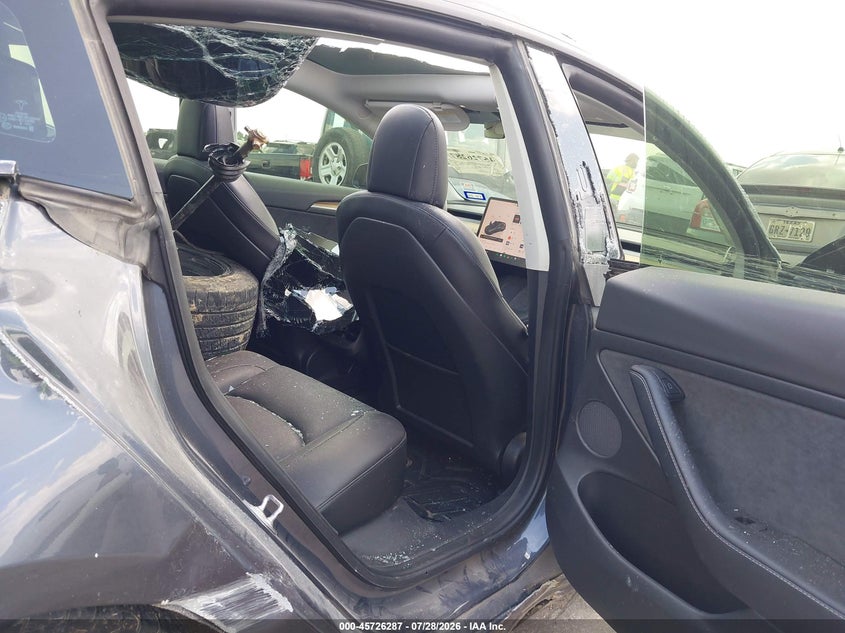 2022 Tesla Model 3 VIN 5YJ3E1EBXNF208037 IAAI salvage auction — ROLLOVER, Wait Title, sold $3,300 on 2026-09-02 (photo 8)