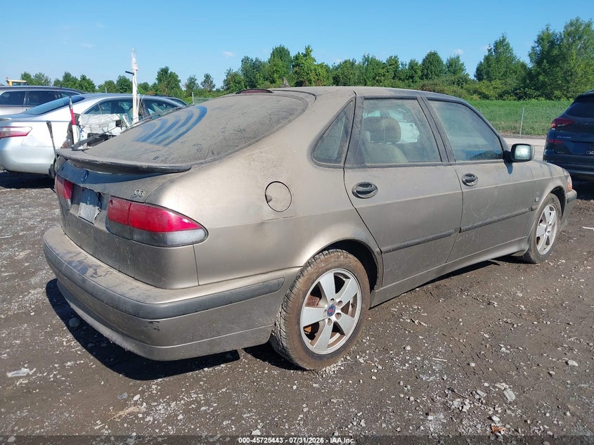 2002 Saab 9-3 VIN YS3DF58K422004281 IAAI salvage auction — NORMAL WEAR, Clear (New York), sold $25 on 2026-08-06 (photo 4)