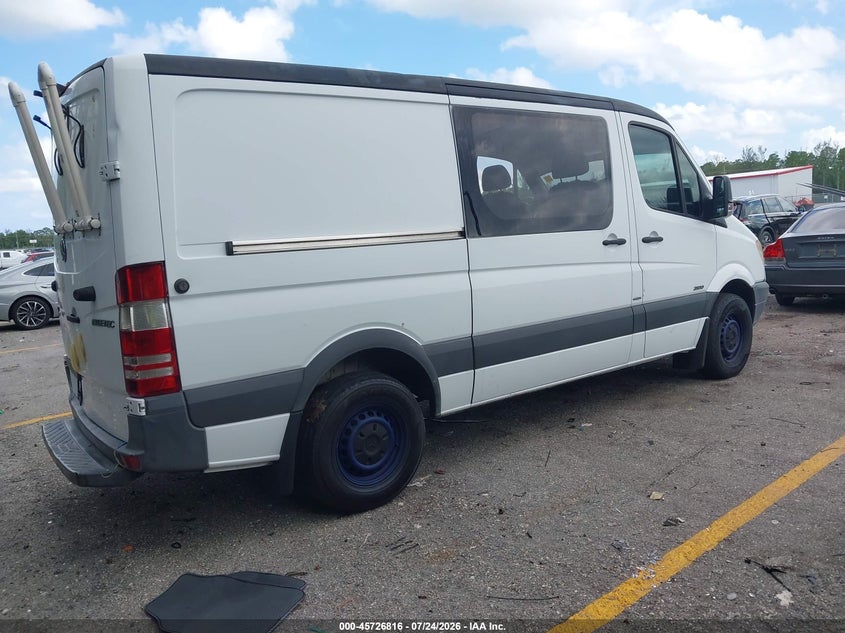 2012 Mercedes-benz Sprinter VIN WD3PE7CC0C5653153 IAAI salvage auction — NORMAL WEAR, Wait Title, sold $1,225 on 2026-08-03 (photo 4)