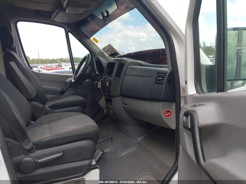 2012 Mercedes-benz Sprinter VIN WD3PE7CC0C5653153 IAAI salvage auction — NORMAL WEAR, Wait Title, sold $1,225 on 2026-08-03 (photo 5)