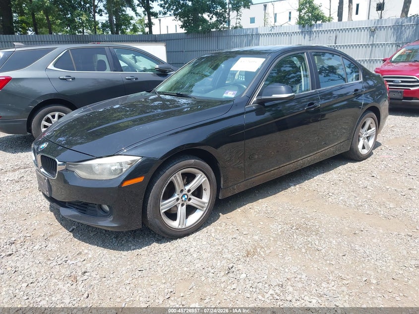 2015 BMW 3 series VIN WBA3B5C52FF960029 IAAI salvage auction — NORMAL WEAR, Clear (New Jersey), sold $1,500 on 2026-08-12 (photo 2)