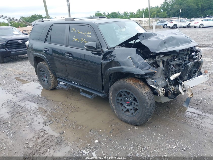 2022 Toyota 4runner VIN JTENU5JR6N6039437 IAAI salvage auction — FRONT END, Wait Title, sold $4,100 on 2026-07-31 (photo 1)