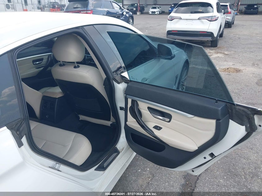 2015 BMW 4er VIN WBA4A9C59FD416170 IAAI salvage auction — MECHANICAL, Salvage Title, sold $2,375 on 2026-09-10 (photo 8)