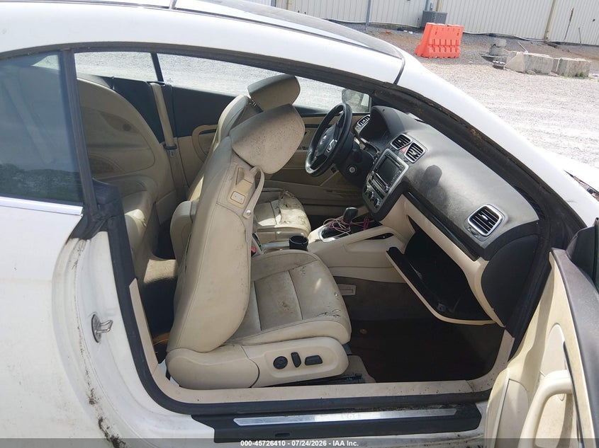 2014 Volkswagen Eos VIN WVWFW8AH8EV006134 IAAI salvage auction — NORMAL WEAR, Salvage Title, sold $350 on 2026-08-14 (photo 5)