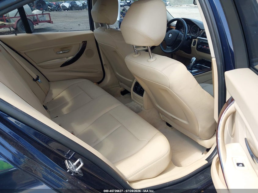 2014 BMW 3er VIN WBA3B1C53EK134109 IAAI salvage auction — FRONT END, Salvage Title, sold $1,200 on 2026-08-14 (photo 8)