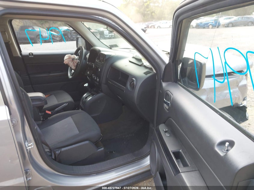 2017 Jeep Liberty (patriot) VIN 1C4NJPBB0HD166596 IAAI salvage auction — FRONT END, Salvage (Pennsylvania), sold $350 on 2026-08-13 (photo 5)
