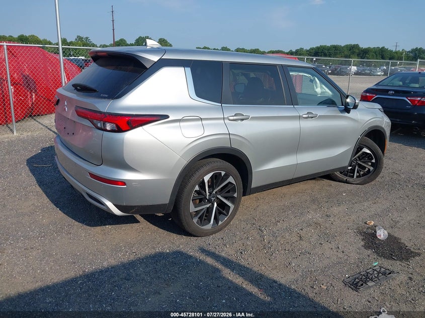 2024 Mitsubishi Outlander VIN JA4J4VA86RZ049068 IAAI salvage auction — RIGHT FRONT, Salvage - 75% Or Less (Maryland), sold $25 on 2026-10-15 (photo 4)