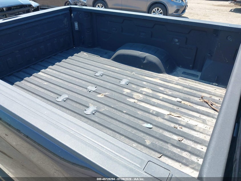 2024 Chevrolet Silverado VIN 1GC4YPEY6RF338790 IAAI salvage auction — FRAME DAMAGE, Salvage Title, sold $34,850 on 2026-09-09 (photo 6)