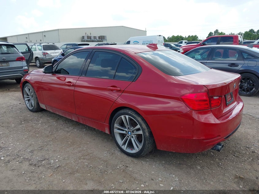 2015 BMW 3er VIN WBA3A5G55FNS91841 IAAI salvage auction — REPOSSESSION, Salvage Title, sold $2,100 on 2026-08-13 (photo 3)