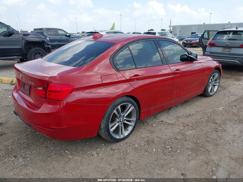 2015 BMW 3er VIN WBA3A5G55FNS91841 IAAI salvage auction — REPOSSESSION, Salvage Title, sold $2,100 on 2026-08-13 (photo 4)