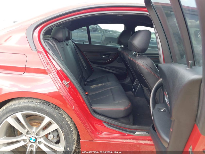 2015 BMW 3er VIN WBA3A5G55FNS91841 IAAI salvage auction — REPOSSESSION, Salvage Title, sold $2,100 on 2026-08-13 (photo 8)