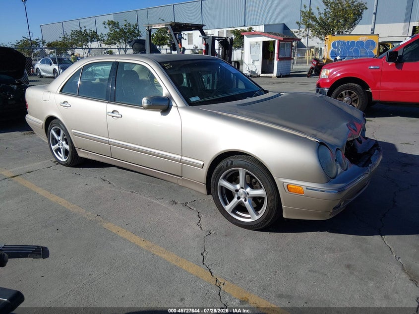 2000 Mercedes-benz E-class VIN WDBJF65J5YB089411 IAAI salvage auction — FRONT END, Salvage (California), sold $250 on 2026-08-03 (photo 1)