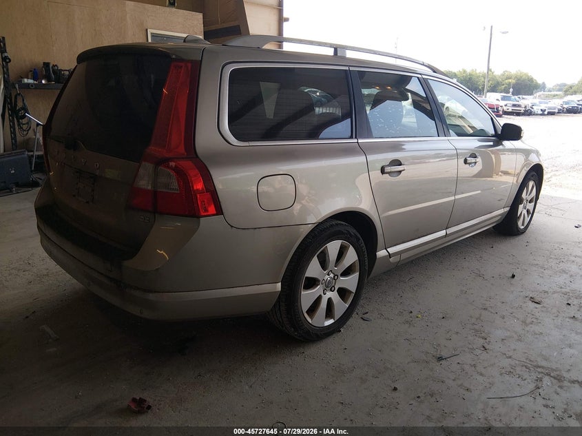 2008 Volvo V70 VIN YV1BW982181011199 IAAI salvage auction — NORMAL WEAR, Clear (Tennessee), sold $750 on 2026-08-10 (photo 4)
