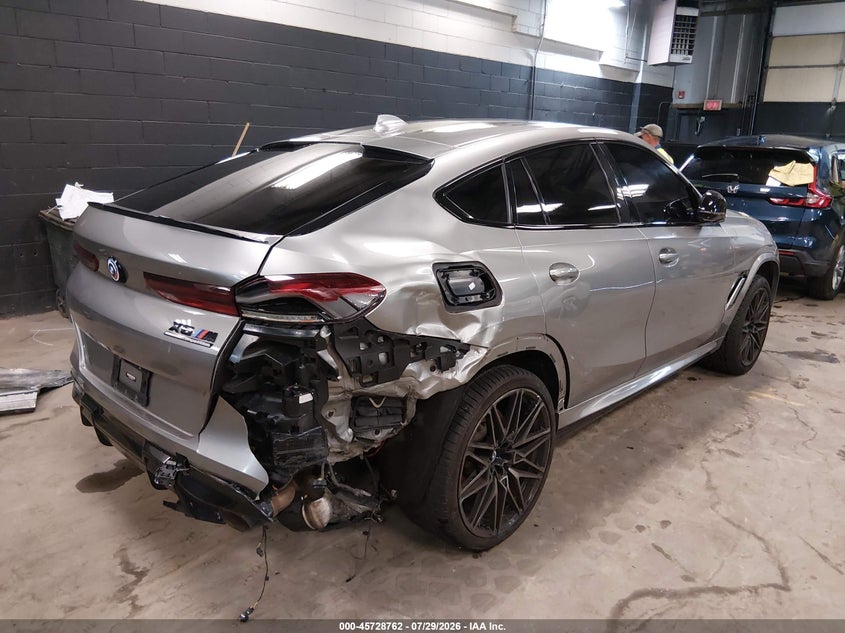 2022 BMW X6 m VIN 5YMCY0C08N9N00595 IAAI salvage auction — REAR END, Wait Title, sold $0 on 2026-09-23 (photo 4)