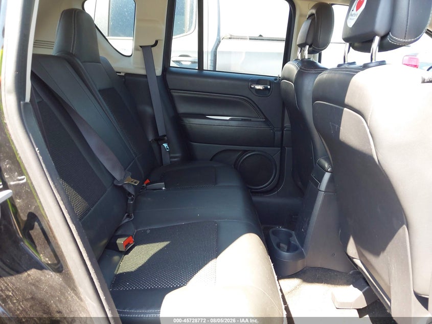 2017 Jeep Compass VIN 1C4NJCEA2HD207192 IAAI salvage auction — NORMAL WEAR, Clear (Michigan), sold $1,600 on 2026-09-17 (photo 8)