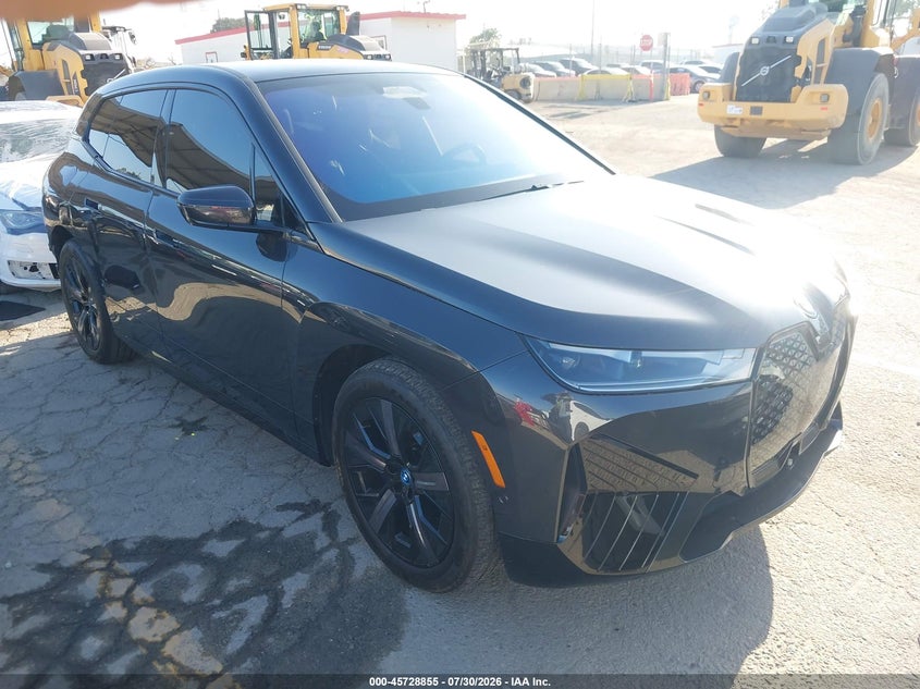 2025 BMW Ix VIN WB523CF02SCS26353 — IAAI salvage auction photo