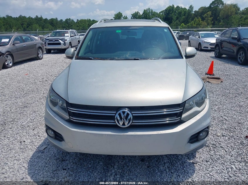 2013 Volkswagen Tiguan VIN WVGAV7AX6DW547203 IAAI salvage auction — NORMAL WEAR, Salvage Title, sold $375 on 2026-08-06 (photo 6)