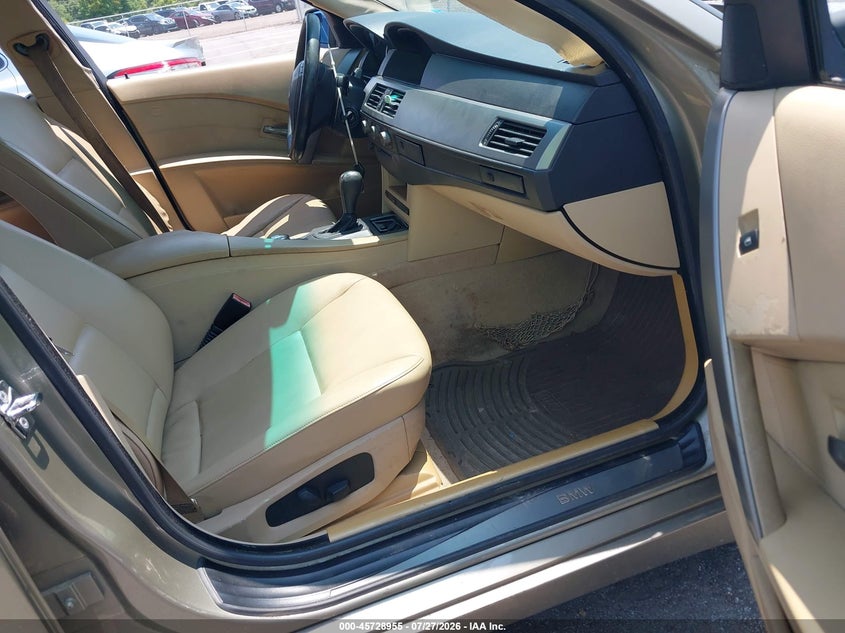 2004 BMW 5 series VIN WBANA53584B850179 IAAI salvage auction — NORMAL WEAR, Clear (Tennessee), sold $275 on 2026-08-04 (photo 5)