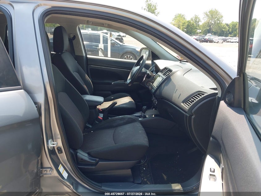 2019 Mitsubishi Outlander sport VIN JA4AP3AU3KU034023 IAAI salvage auction — RIGHT SIDE, Clear (New Jersey), sold $25 on 2026-07-28 (photo 5)