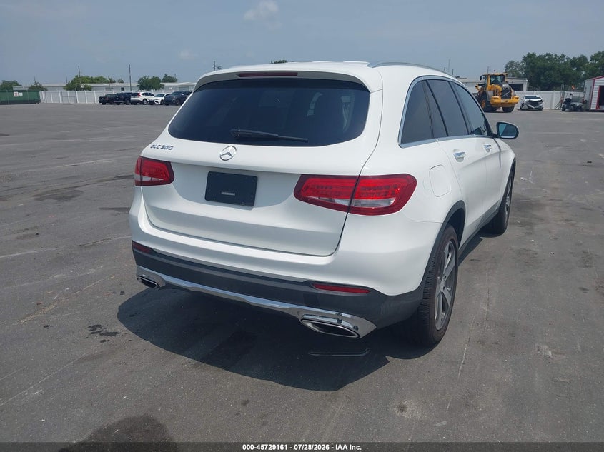 2016 Mercedes-benz Glc VIN WDC0G4JBXGF102670 IAAI salvage auction — ELECTRICAL, Salvage Title, sold $4,200 on 2026-08-17 (photo 4)