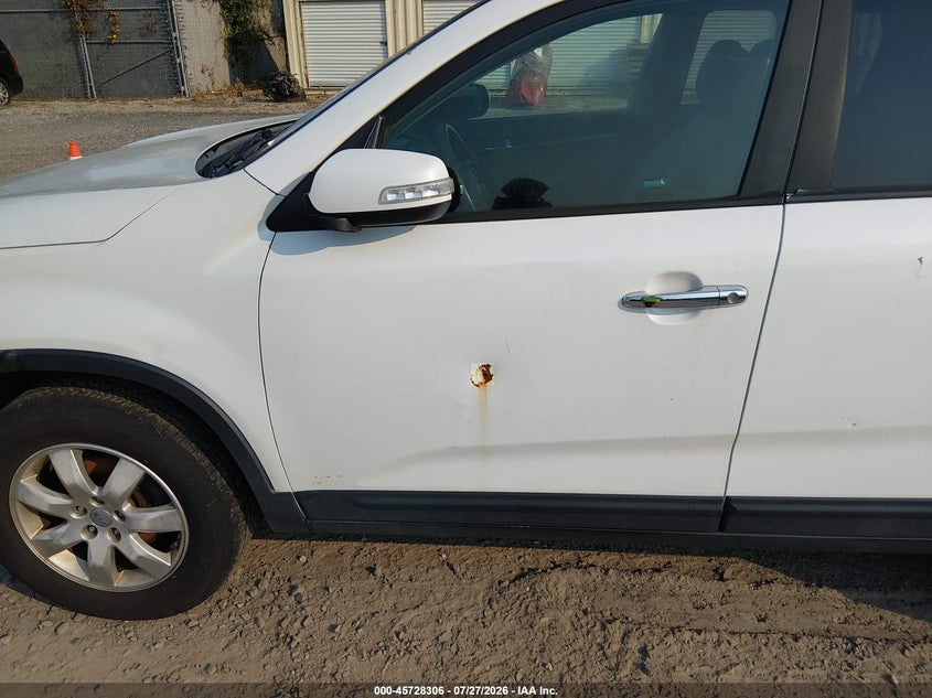 2011 Kia Sorento VIN 5XYKTCA16BG019948 IAAI salvage auction — NORMAL WEAR, Clear (Pennsylvania), sold $875 on 2026-07-28 (photo 6)