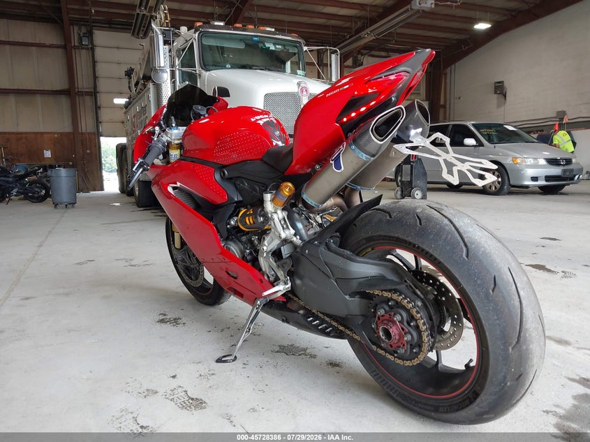2017 Ducati Panigale VIN ZDM14BYW9HB008633 IAAI salvage auction — SIDE, Mv-907A (New York), sold $4,900 on 2026-08-19 (photo 3)