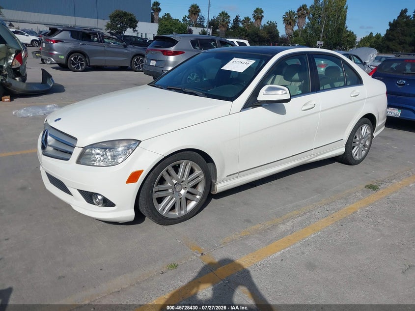 2009 Mercedes-benz C-klasse VIN WDDGF54X59R078323 IAAI salvage auction — ROOF, Salvage (California), sold $725 on 2026-08-20 (photo 2)