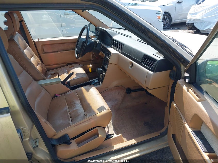 1991 Volvo 740 VIN YV1FA8858M2333539 IAAI salvage auction — NORMAL WEAR, Clear (North Carolina), sold $375 on 2026-08-13 (photo 5)