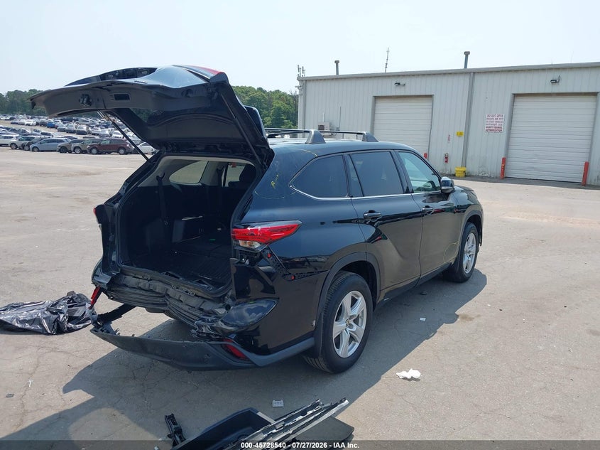 2022 Toyota Highlander VIN 5TDCZRBH6NS584628 IAAI salvage auction — REAR END, Wait Title, sold $10,600 on 2026-08-22 (photo 4)