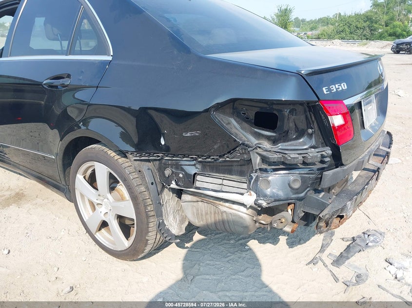 2011 Mercedes-benz E-class VIN WDDHF8HB8BA444820 IAAI salvage auction — REAR END, Salvage (Pennsylvania), sold $925 on 2026-08-10 (photo 6)